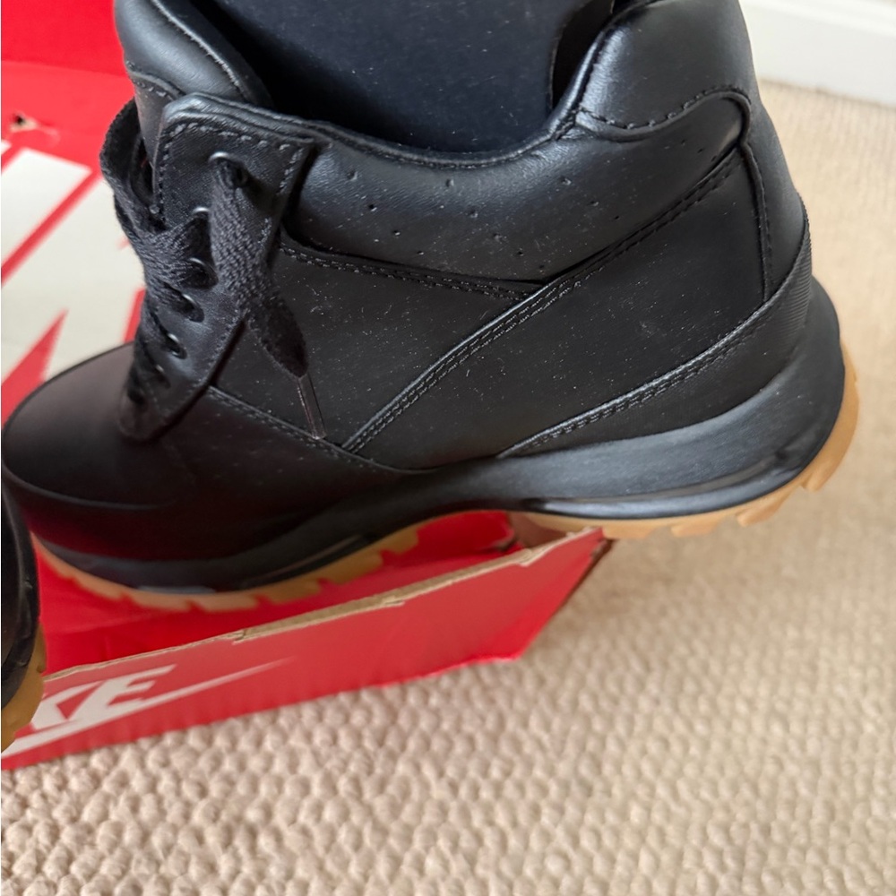 Nike ACG Black Leather Hiking Boots with Gum Sole